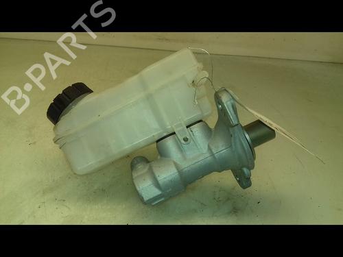 Used Brake master cylinder RENAULT CAPTUR I (J5_, H5_) 1.5 dCi 90 (J5N4, J5M5, J5MW, J5M6, J5AL, J5AJ) (90 hp) 8981872