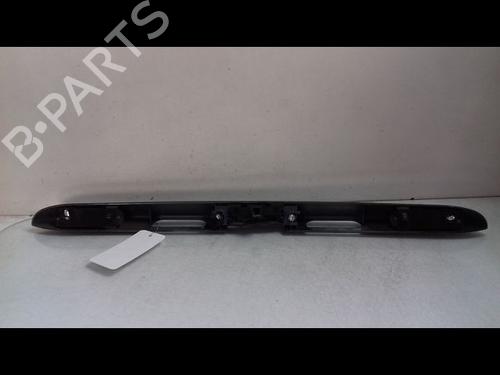 Used Tailgate handle Tailgate handle PEUGEOT 307 Break (3E) 1.6 HDi 110 (109 hp) 8983807 8983807