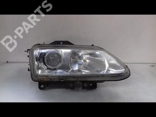 Used Right headlight RENAULT ESPACE III (JE0_) 2.2 dCi (JE0K) (130 hp) 8985353