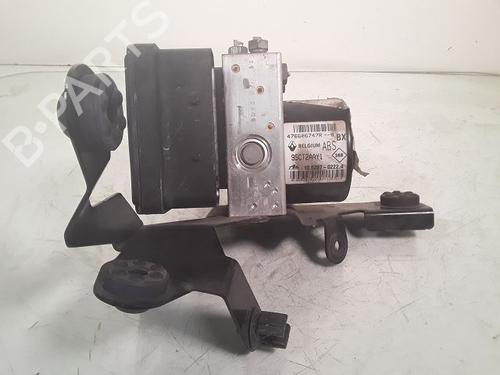 Used ABS pump ABS pump RENAULT MEGANE III Hatchback (BZ0/1_, B3_) 1.5 dCi (BZ0C) (90 hp) 8998062 8998062
