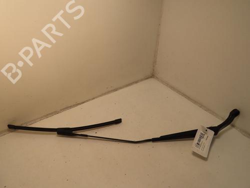 front-windshield-wiper-arm-audi-a3-sportback-8va-8vf-2012-2013-2014-2015-2016-2017-2018-2019-2020-2021-30605778 main image