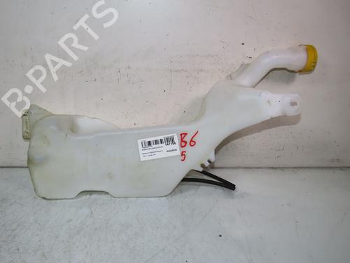 Used Windscreen washer tank RENAULT MEGANE IV Grandtour (K9A/M/N_) 1.5 Blue dCi 115 (K9A6) (116 hp) 26015331