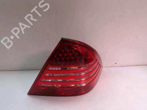 Used Right taillight MERCEDES-BENZ C-CLASS (W203) C 200 CDI (203.004) (116 hp) 15903824