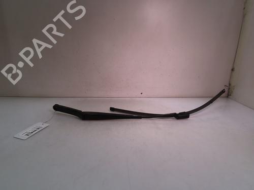 Used Front windshield wiper arm VW GOLF VII (5G1, BQ1, BE1, BE2) 1.2 TSI (105 hp) 16361986
