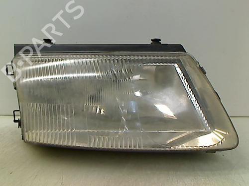Højre forlygte VW PASSAT B5 (3B2) 1.6 (101 hp) 23153186