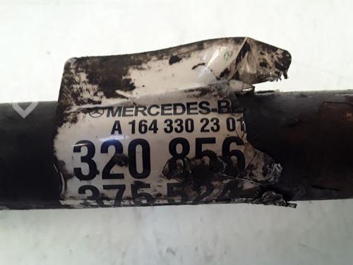 Used Left front driveshaft MERCEDES-BENZ M-CLASS (W164) ML 320 CDI 4-matic (164.122) (224 hp) 8988004
