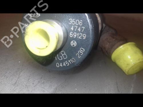 Used Injector RENAULT SCÉNIC II (JM0/1_) 1.9 dCi (JM14) (131 hp) 8984890