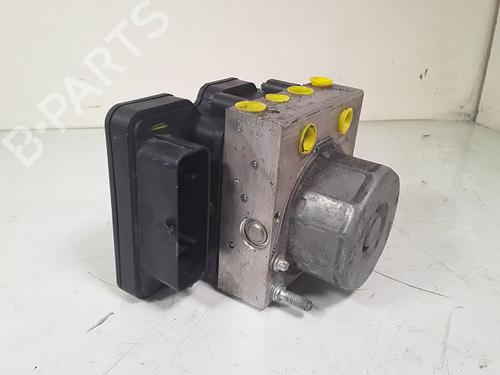Used ABS pump DACIA SANDERO II TCe 90 (B8M1, B8MA, B8AC) (90 hp) 8995351