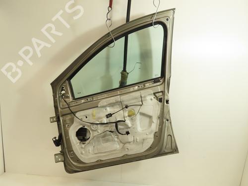 Used Right front door RENAULT CLIO III (BR0/1, CR0/1) 1.5 dCi (BR17, CR17) (86 hp) 30714979