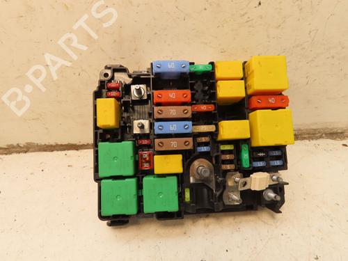 Used Fuse box Fuse box PEUGEOT 308 II (LB_, LP_, LW_, LH_, L3_) 1.2 THP 130 (131 hp) 33136829 33136829