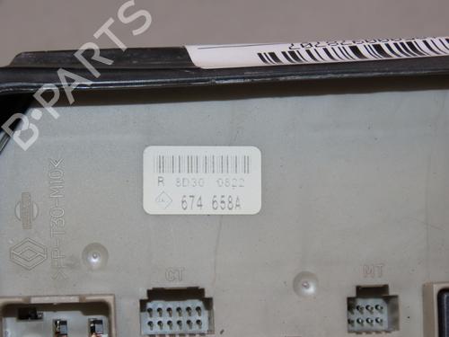 Zekeringkast RENAULT CLIO III (BR0/1, CR0/1) 1.2 16V (BR0P, CR0P) (101 hp) 29601345