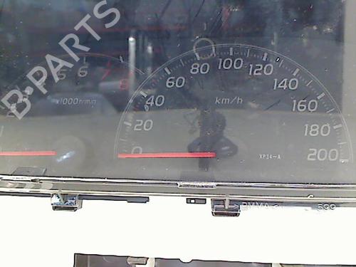 Used Instrument cluster TOYOTA YARIS (_P13_) 1.3 (NSP130_, NSP130) (99 hp) 8975143