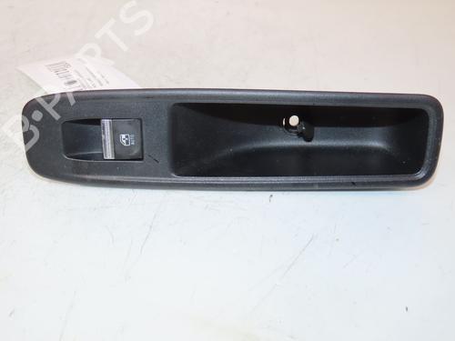 Right rear window switch RENAULT ARKANA I (LCM_, LDN_) 1.6 E-TECH 145 (LDMU) | BP27187899I28