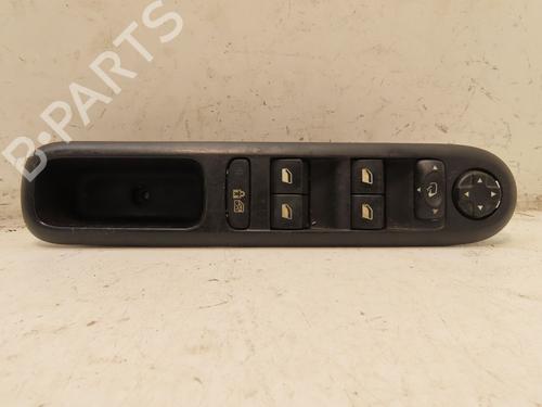 Left front window switch PEUGEOT 5008 (0U_, 0E_) 1.6 HDi | BP28613752I27
