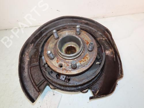 Used Right rear steering knuckle LAND ROVER DISCOVERY III (L319) 2.7 TD 4x4 (190 hp) 21946995