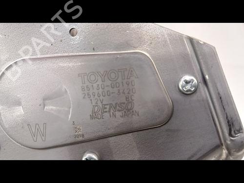 Used Rear wiper motor TOYOTA YARIS (_P13_) 1.5 (NSP131_) (112 hp) 14958051