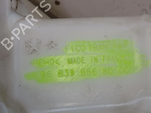 Used Windscreen washer tank PEUGEOT 208 I (CA_, CC_) 1.0 VTi (68 hp) 24119137
