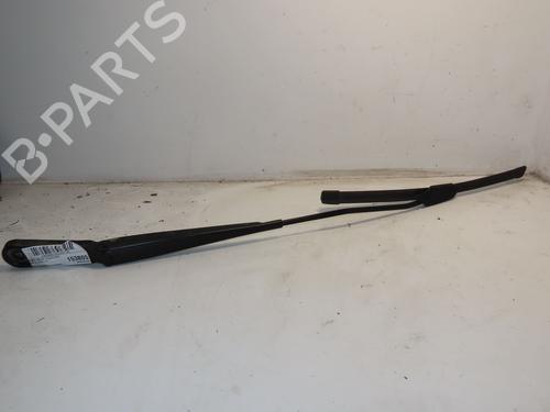 front-windshield-wiper-arm-bmw-1-f40-2019-30979985 main image