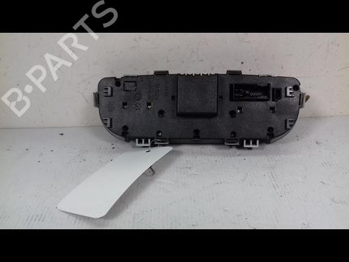 Used Climate control MERCEDES-BENZ CLK (C209) CLK 200 Kompressor (209.342) (163 hp) 8998085