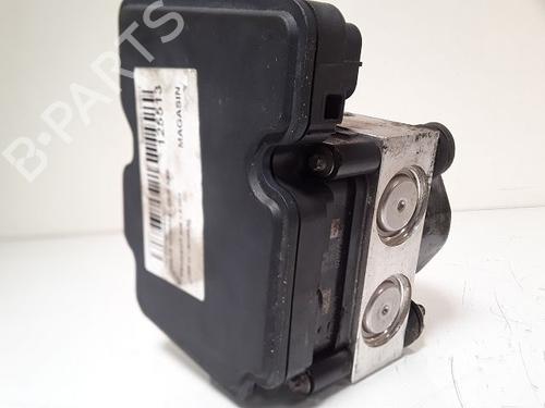 Módulo de ABS Módulo de ABS PEUGEOT 206+ (2L_, 2M_) 1.4 HDi eco 70 (68 hp) 9003360 9003360