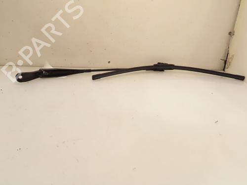 Used Front windshield wiper arm PEUGEOT 207 (WA_, WC_) 1.6 HDi (90 hp) 24137502