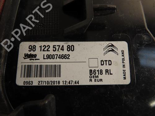 Used Right taillight Right taillight CITROËN C3 III (SX) 1.5 BlueHDi 100 (SXYHYP, SXYHTU) (102 hp) 31055341 31055341