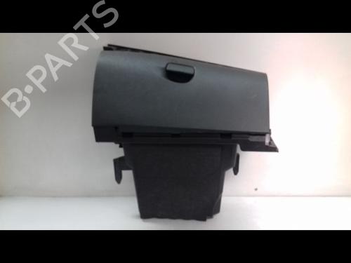 Used Glove box RENAULT MEGANE III Hatchback (BZ0/1_, B3_) 1.5 dCi (BZ09, BZ0D, BZ1W, BZ29, BZ14) (110 hp) 10516698