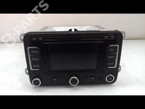 Used Radio VW GOLF VI (5K1) 1.6 TDI (105 hp) 10361469