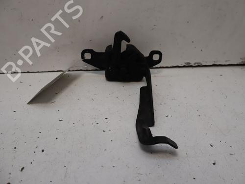 Fechadura do capot Fechadura do capot RENAULT LAGUNA III Grandtour (KT0/1) 2.0 dCi (KT07, KT0J, KT14, KT1A, KT1S) (131 hp) 39602213 39602213