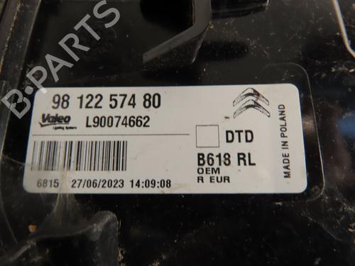 Used Right taillight CITROËN C3 III (SX) 1.5 BlueHDi 100 (SXYHYP, SXYHTU) (102 hp) 32179378