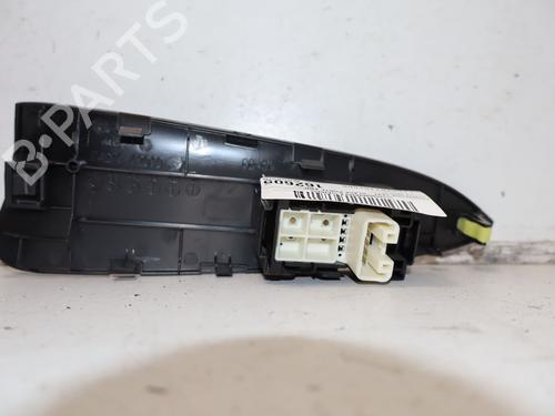 Used Right rear window switch Right rear window switch TOYOTA RAV 4 III (_A3_) 2.2 D 4WD (ALA30_, ALA30R) (136 hp) 33947241 33947241