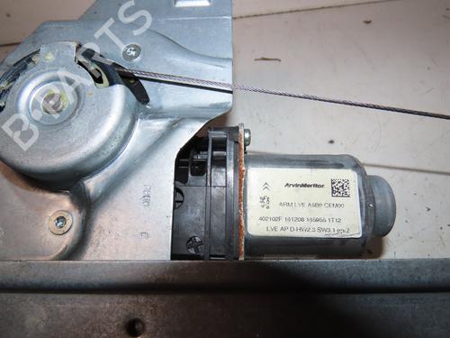 Rudehejsemekanisme Højre foran CITROËN BERLINGO MULTISPACE (B9) 1.6 HDi 90 (90 hp) 30714976