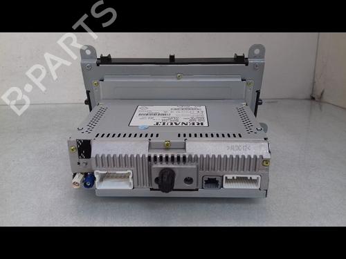 Used Radio Radio RENAULT CLIO IV (BH_) 0.9 TCe 90 (BHNF, BHMA, BHMH, BHJK, BHJR) (90 hp) 8988863 8988863