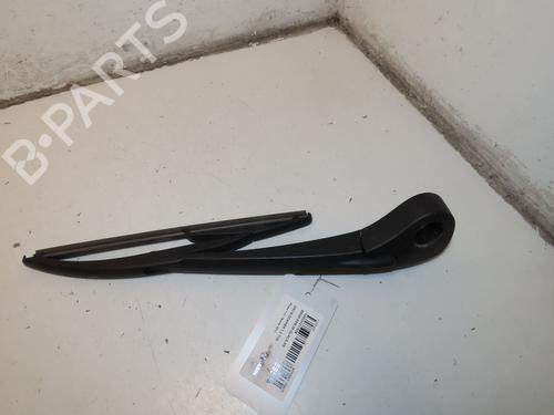 Used Rear windshield wiper arm DACIA DOKKER MPV (KE_) 1.2 TCe (KEM0, KEAY) (115 hp) 30605777