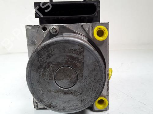 Used ABS pump RENAULT SCÉNIC II (JM0/1_) 1.5 dCi (JM1E, JM16) (106 hp) 8995310