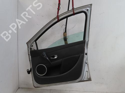 Used Right front door RENAULT CLIO III (BR0/1, CR0/1) 1.5 dCi (C/BR0G, C/BR1G) (68 hp) 28416120