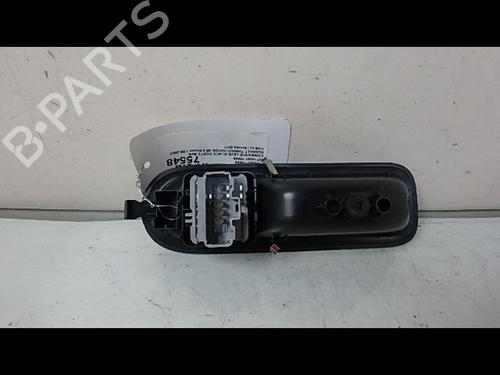 Used Left front window switch RENAULT TWINGO II (CN0_) [2007-2026]  15745553