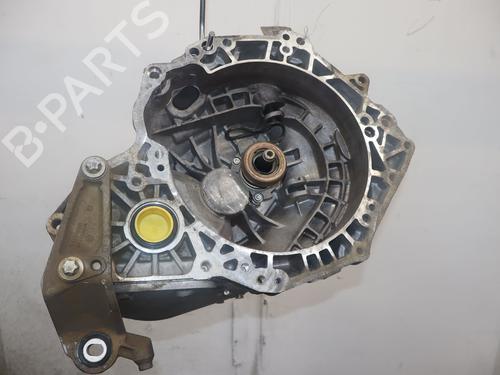 Boîte de vitesses Boîte de vitesses OPEL CORSA E (X15) 1.3 CDTI (08, 68) (75 hp) 36425896 36425896