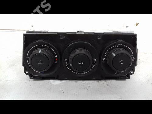Commande Chauffage CITROËN C3 Picasso (SH_) 1.6 HDI 90 (92 hp) 8994308