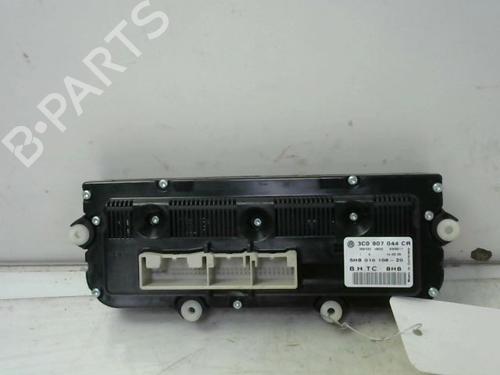 Used Climate control VW PASSAT B6 (3C2) 2.0 TDI 16V (140 hp) 8976517