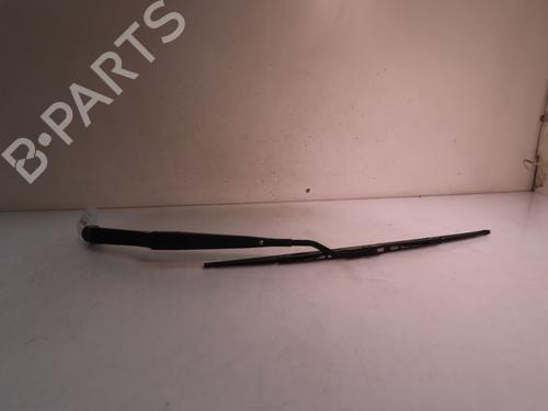 Used Front windshield wiper arm Front windshield wiper arm SUZUKI GRAND VITARA II (JT, TE, TD) 1.9 DDiS All-wheel Drive (JT419, TD44, JB419WD, JB419XD,... (129 hp) 16479069 16479069