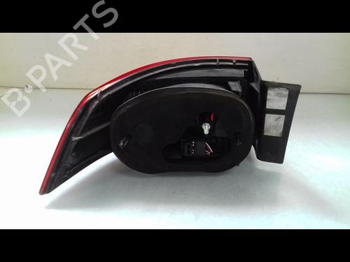 Used Right taillight RENAULT LAGUNA II (BG0/1_) 1.9 dCi (BG1A, BG1V) (130 hp) 8981947