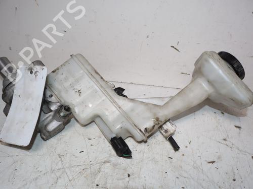 Used Brake master cylinder Brake master cylinder RENAULT KADJAR (HA_, HL_) 1.6 dCi 130 (HLA4) (130 hp) 40204872 40204872