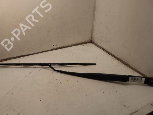 Used Front windshield wiper arm KIA SPORTAGE III (SL) 1.7 CRDi (116 hp) 33137964