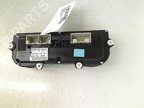 Used Climate control VW GOLF VI (5K1) 1.6 TDI (105 hp) 8975820