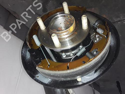 Used Rear axle FORD TOURNEO COURIER B460 MPV 1.0 EcoBoost (100 hp) 8992307