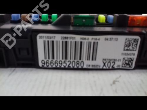 Fuse box CITROËN C3 Picasso (SH_) 1.6 HDI 90 | BP8995787E1 