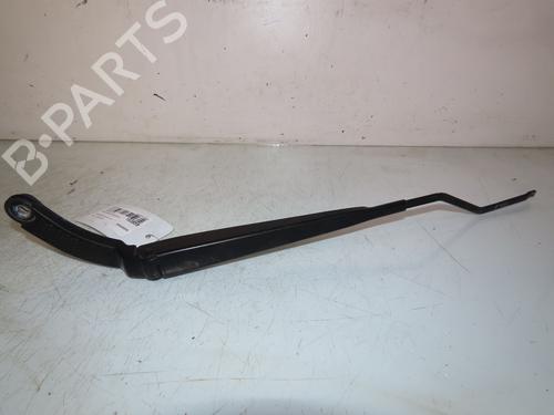 Used Front windshield wiper arm RENAULT CLIO IV (BH_) 1.5 dCi 90 (90 hp) 24442011