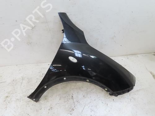 right-front-fenders-renault-megane-iv-hatchback-b9amn_-2015-33137275 main image