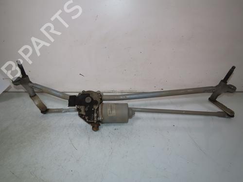 Used Front wiper motor RENAULT MASTER III Van (FV) 2.3 dCi 125 FWD (FV0C, FV0D, FV0G, FV0H, FV0J, FV0K) (125 hp) 25015233